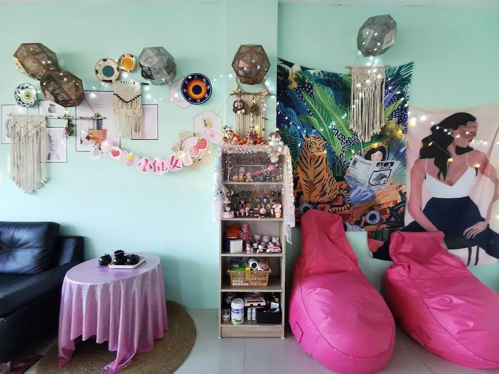 Lanting House Phuket 2*