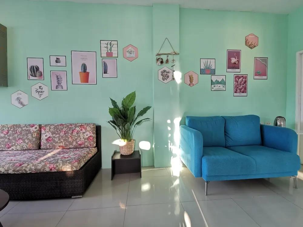 Lanting House Phuket 2*