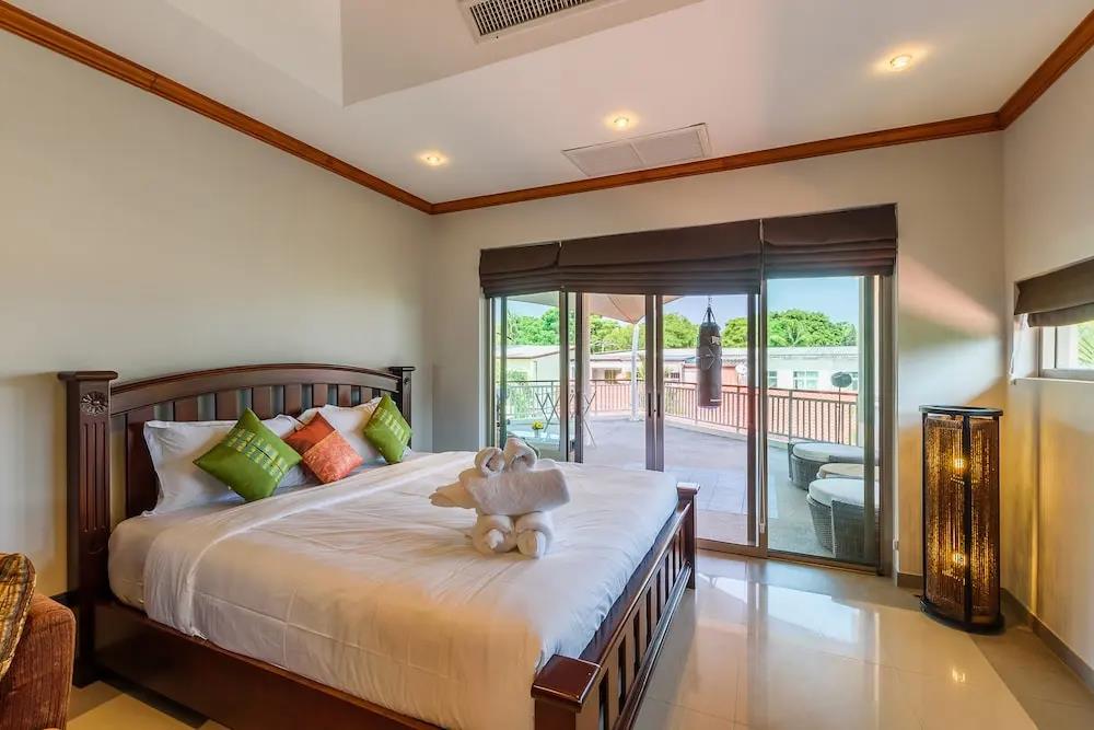 Amber Pool Villa 0*
