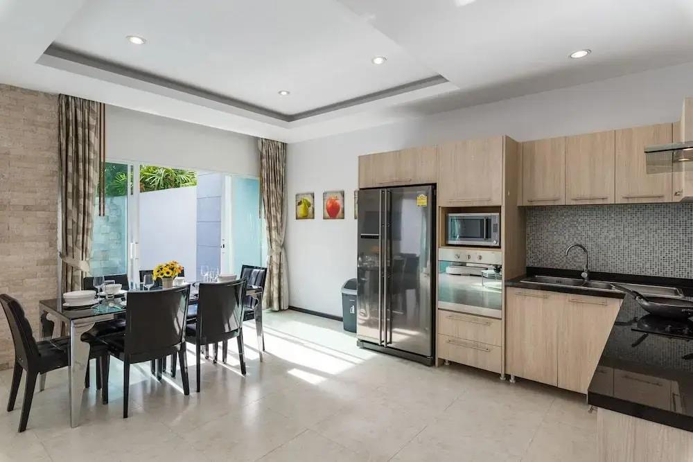 Trixie Town House Unit 2 0*