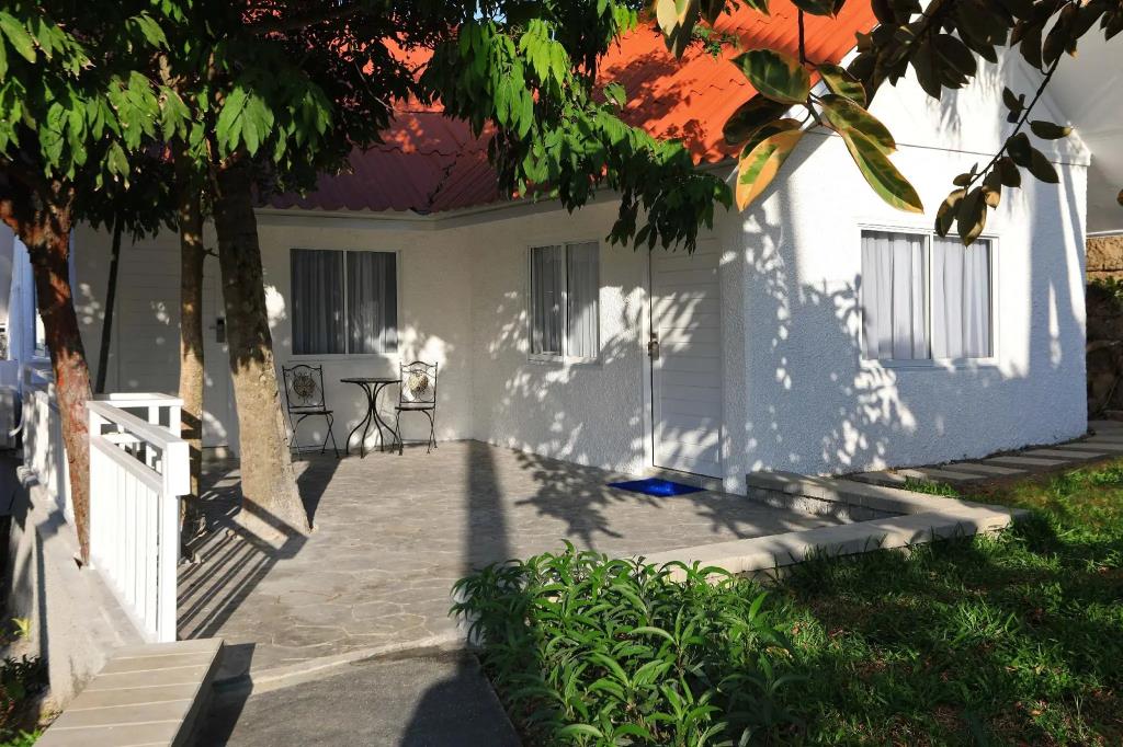 Kata White Villas 3*