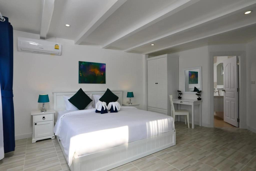 Kata White Villas 3*