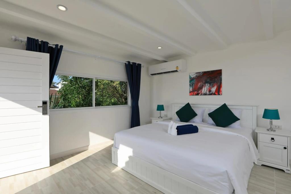 Kata White Villas 3*