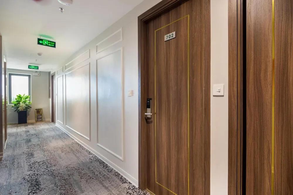Lupin Boutique Hotel 3*