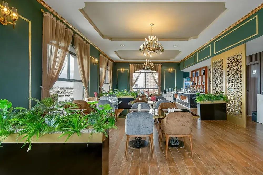 Lupin Boutique Hotel 3*