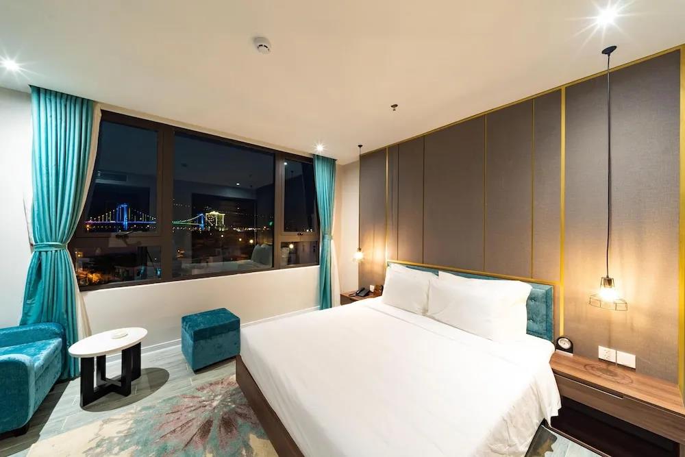 Lupin Boutique Hotel 3*