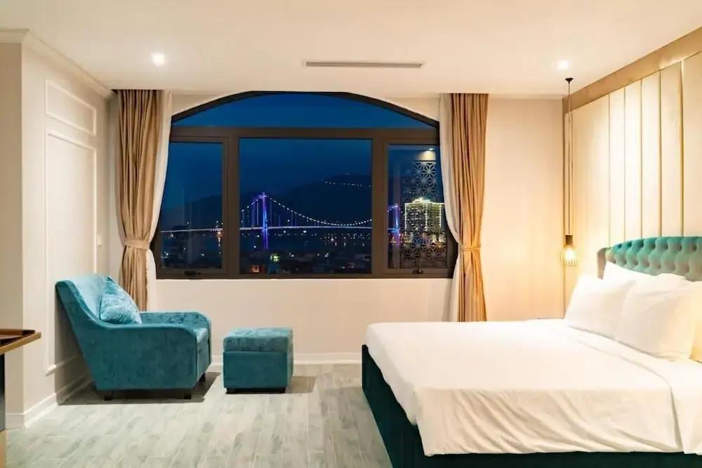 Lupin Boutique Hotel 3*