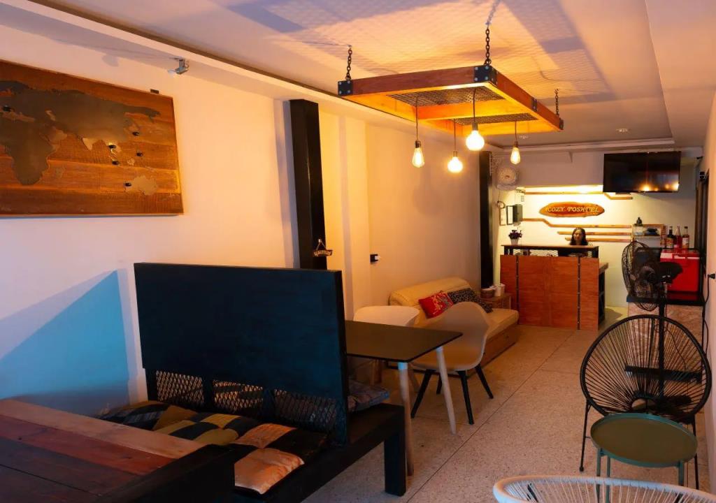 Acozyposhtel 2*