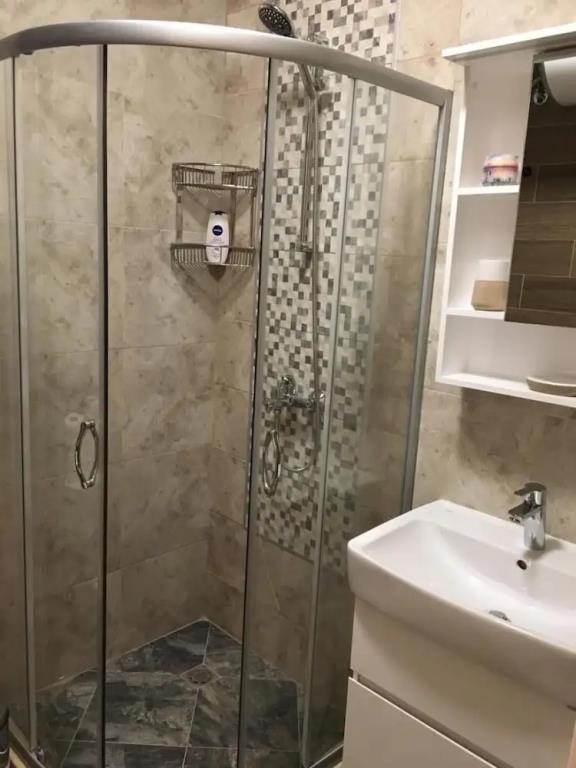 Azur Apartment Deluxe 0*