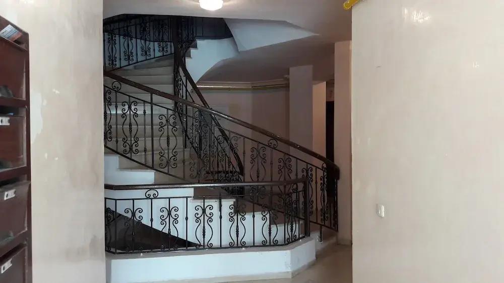 Spacious Modern app Richly Furnished 0*