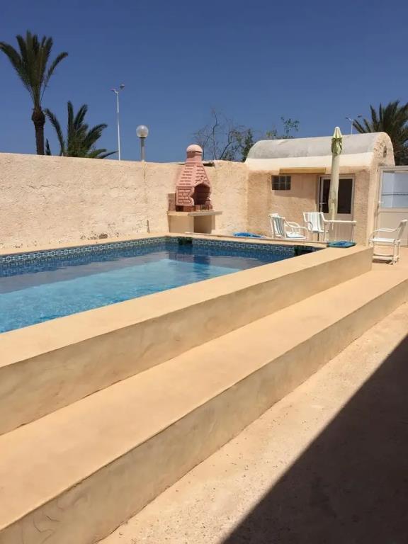 Independent Villa With Private Pool, Covered Parking 0*
