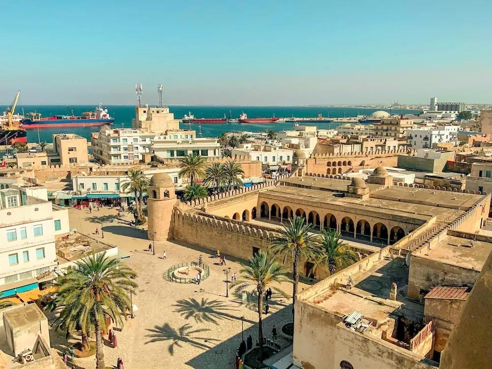 Independent Villa With Private Pool, Covered Parking 0*