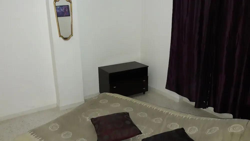 Spacious Very Modern Apartment Richly Furnished 0*