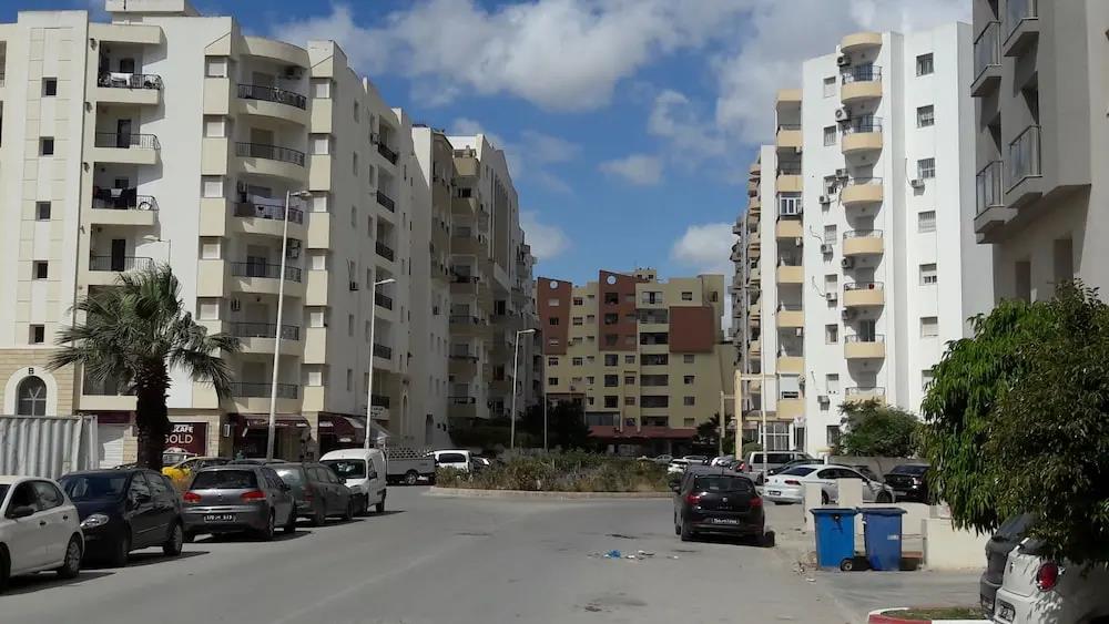 Spacious Very Modern Apartment Richly Furnished 0*