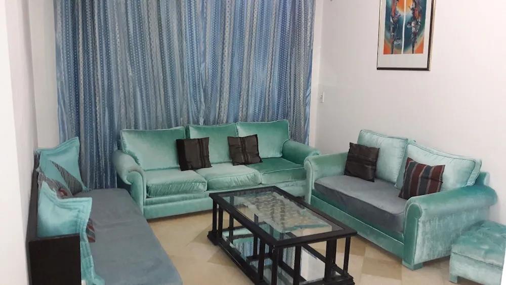 Spacious Very Modern Apartment Richly Furnished 0*