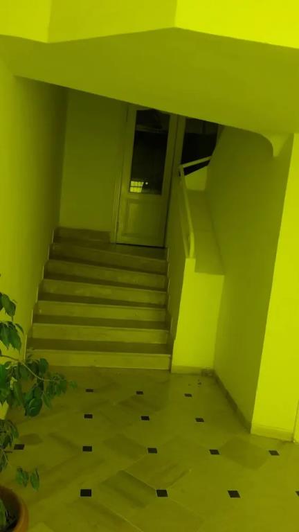 Spacious Very Modern Apartment Richly Furnished 0*
