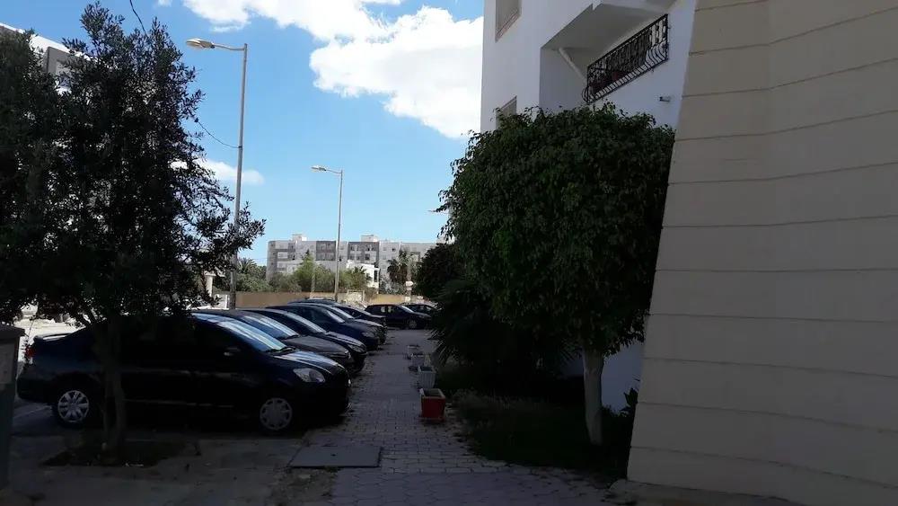 Spacious Very Modern Apartment Richly Furnished 0*