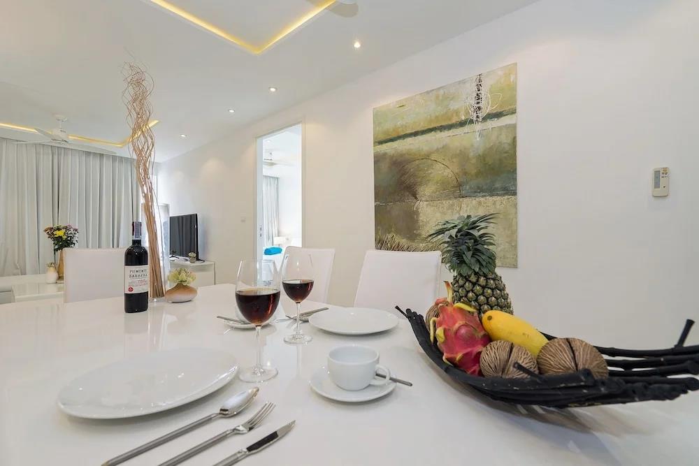 Luxury Apartment Unique Residences 0*