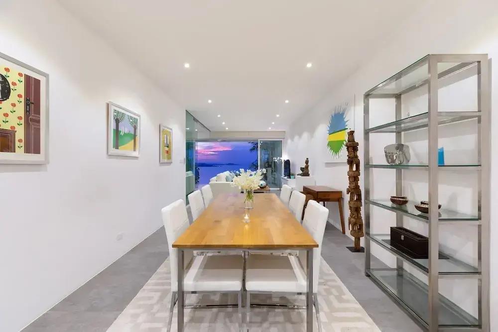 Luxury Apartment Unique Residences 0*