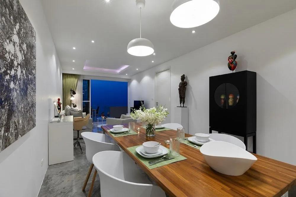 Luxury Apartment Unique Residences 0*