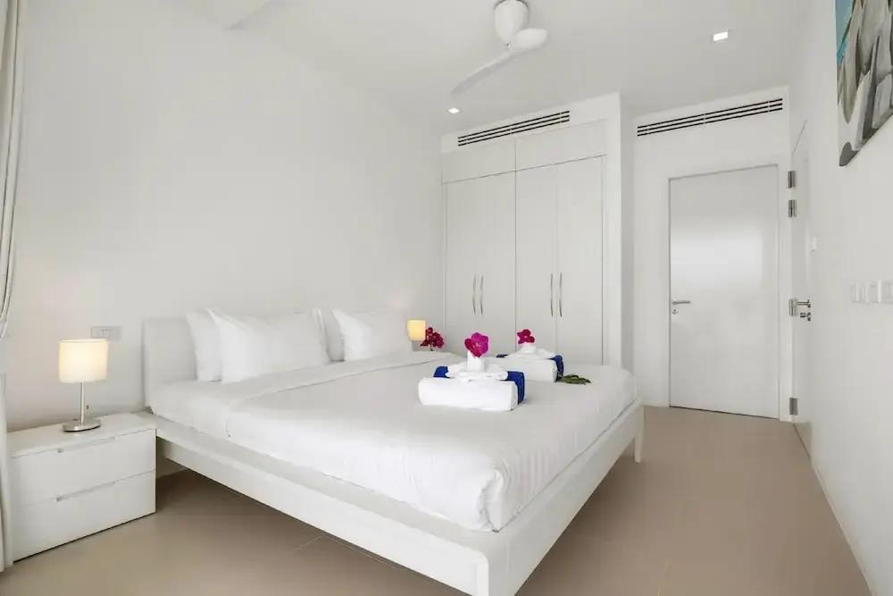 Luxury Apartment Unique Residences 0*