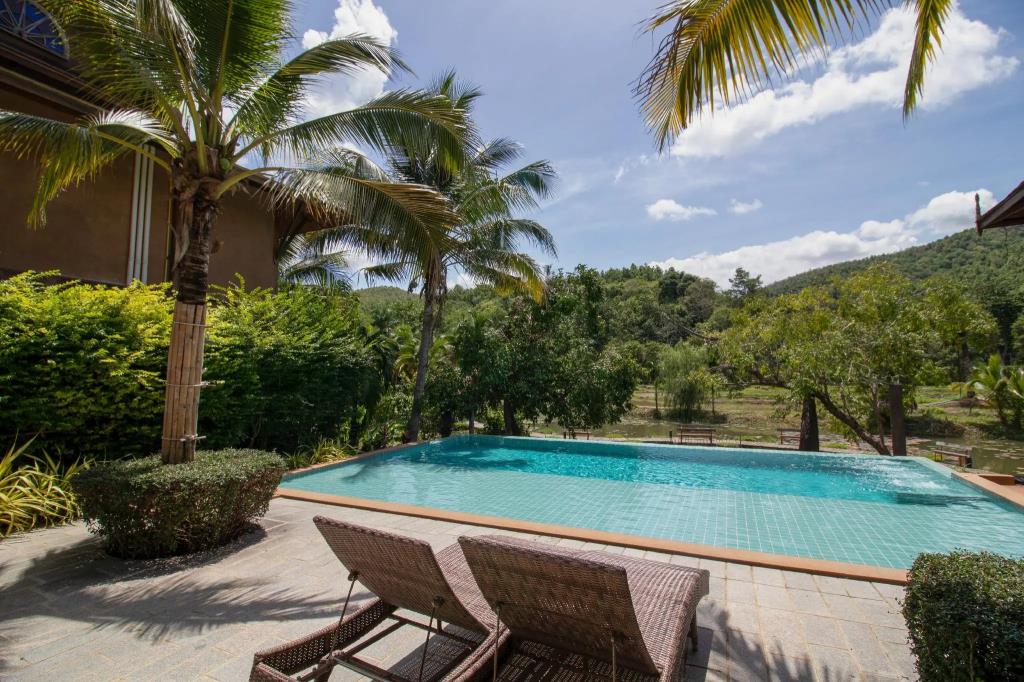 Royal Train Garden Resort 3*