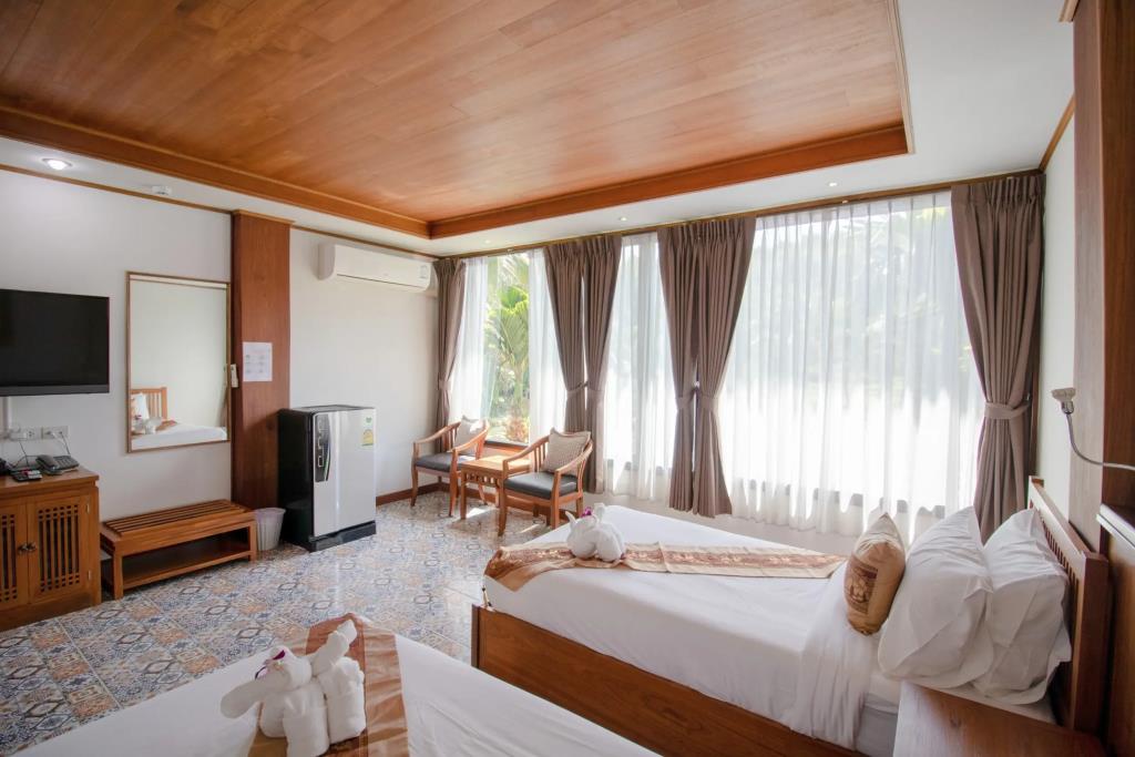 Royal Train Garden Resort 3*