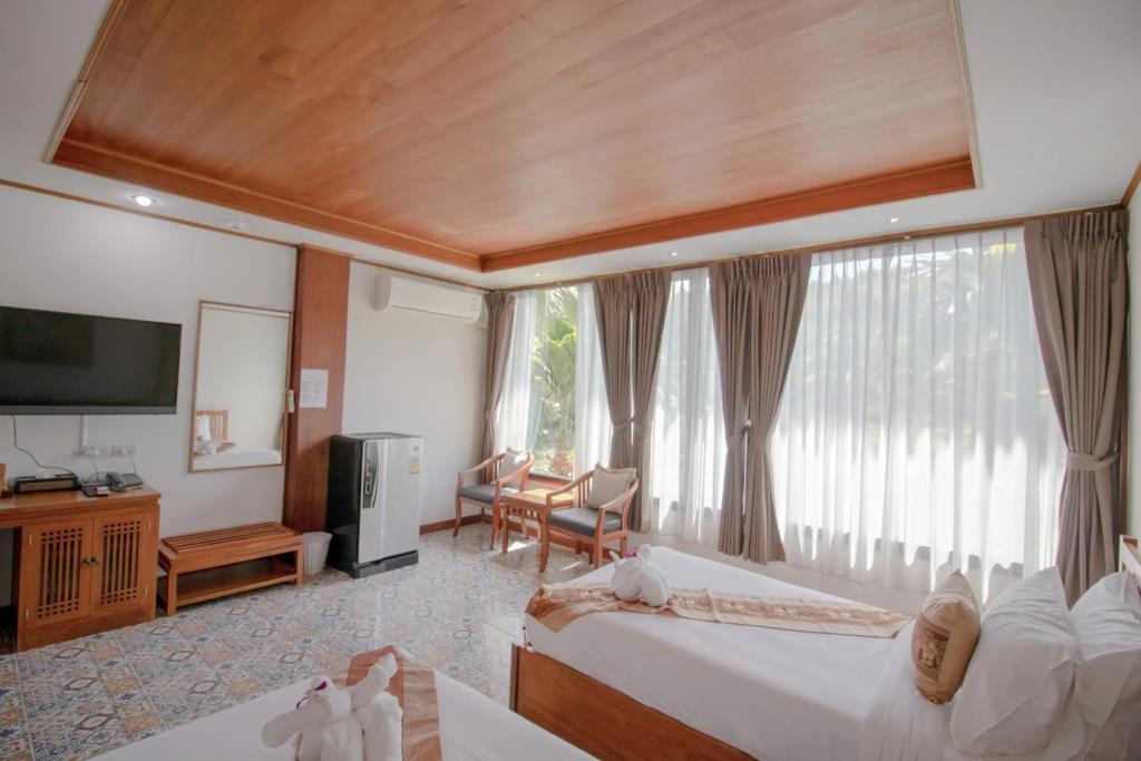 Royal Train Garden Resort 3*
