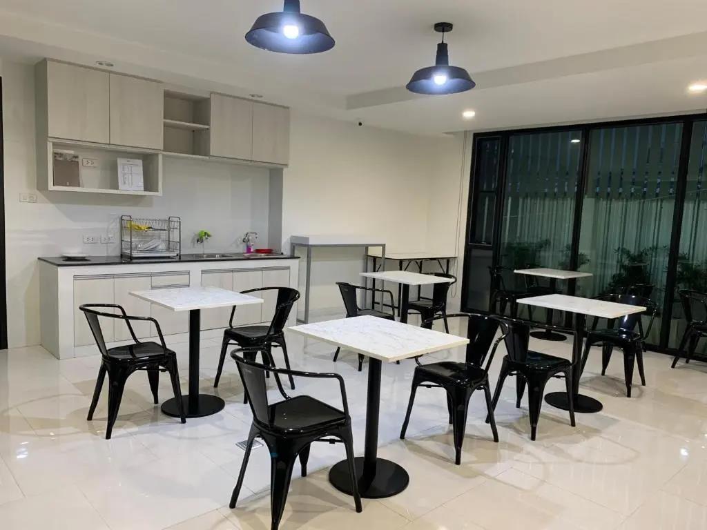 Icare Residence & Hotel 2*