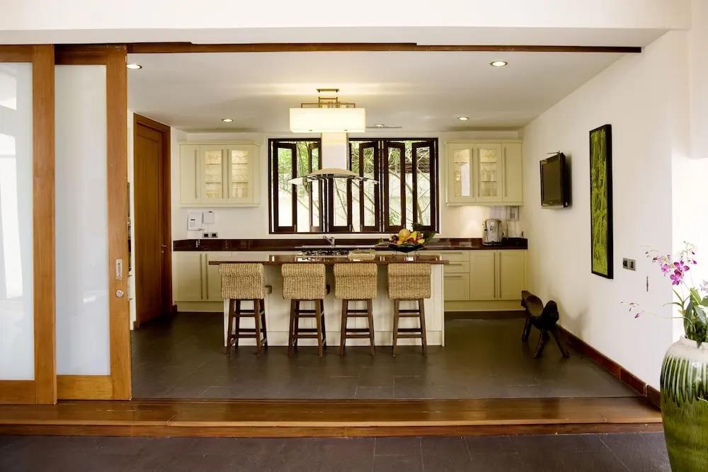 Villa Haineu 0*