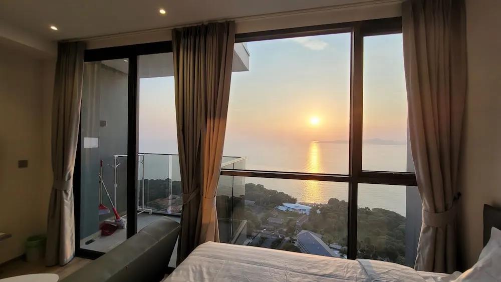 The Andromeda Condominium 0*