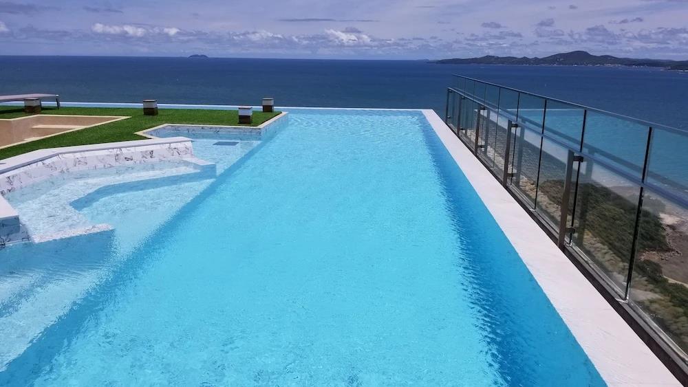 The Andromeda Condominium 0*
