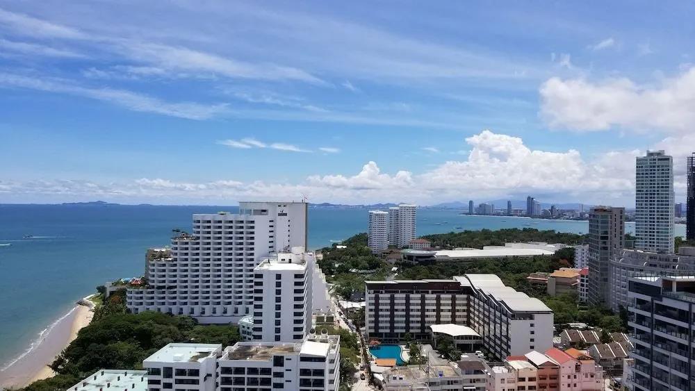 The Andromeda Condominium 0*