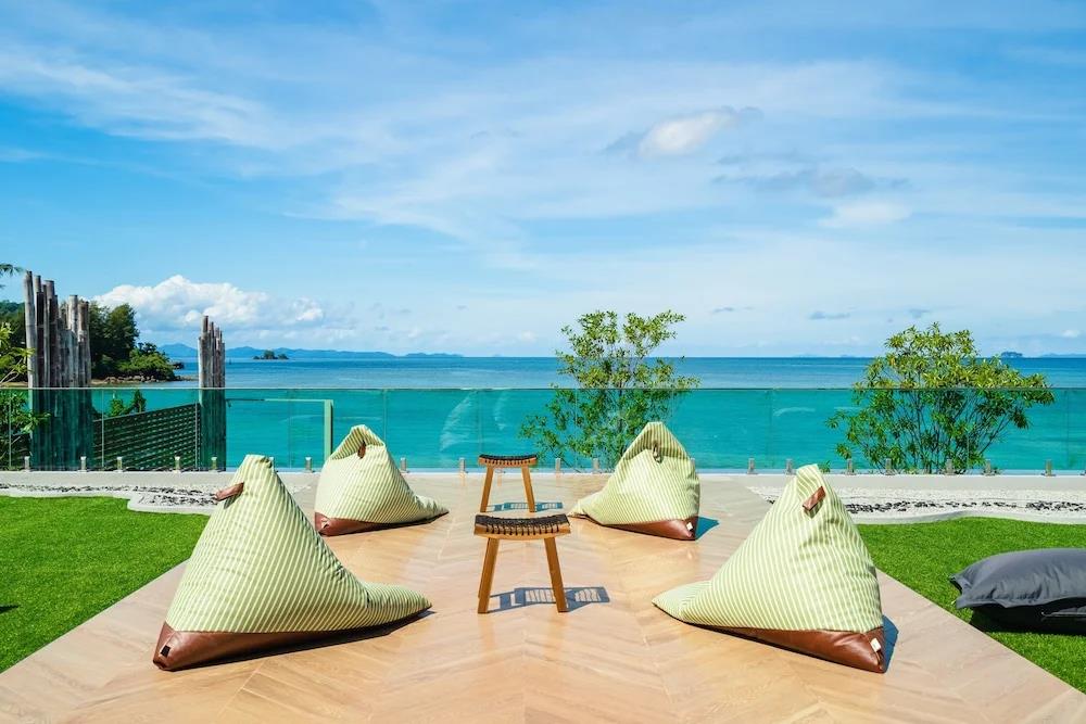 Charcoal Panwa Beach 3*