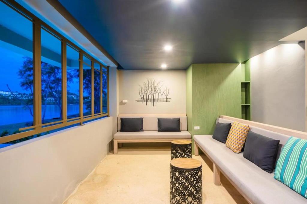Charcoal Panwa Beach 3*