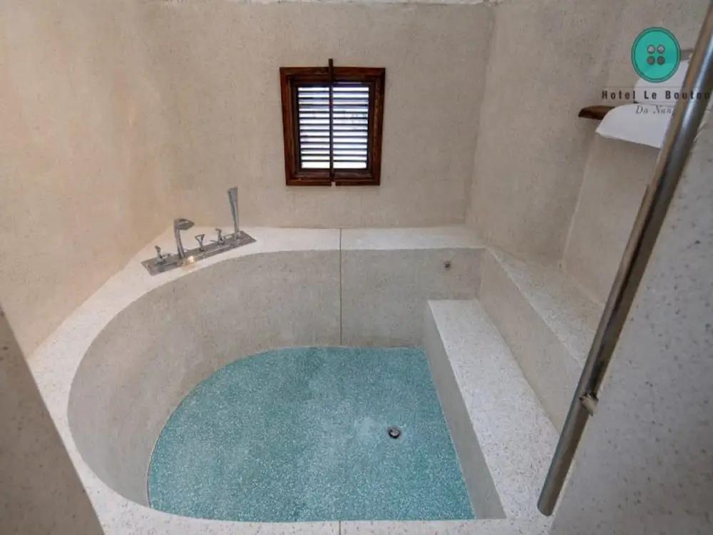 Hotel Le Bouton 4*
