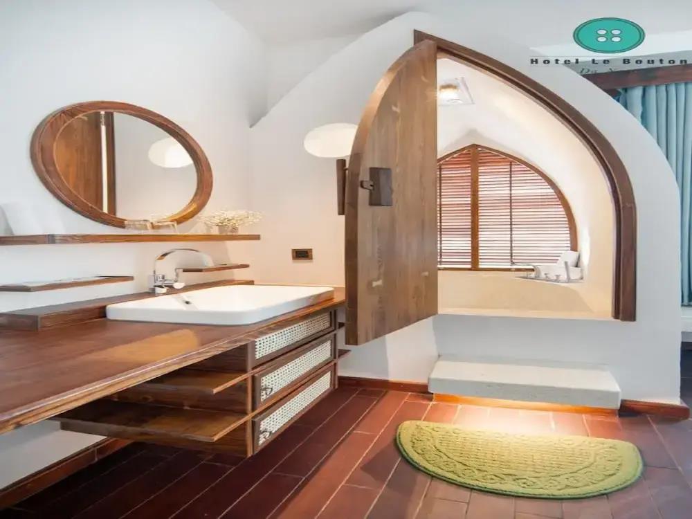 Hotel Le Bouton 4*