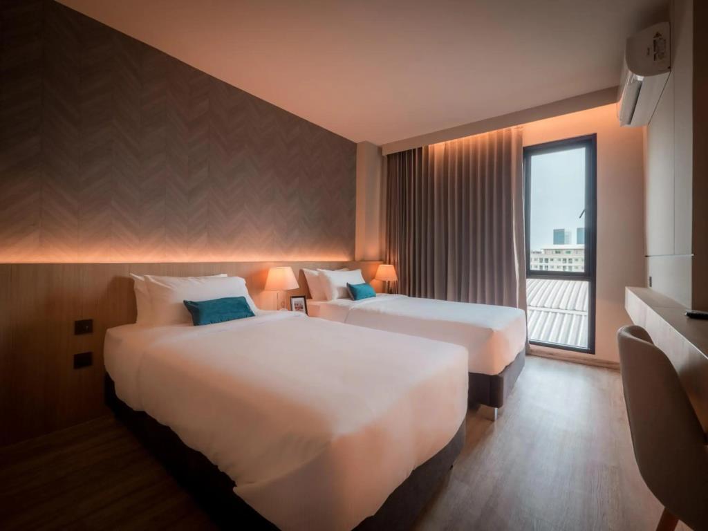 56 Hotel Sukhumvit 4*