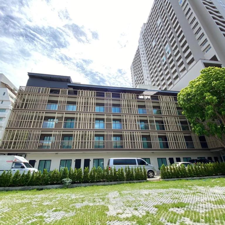 The Shade Residence 3*
