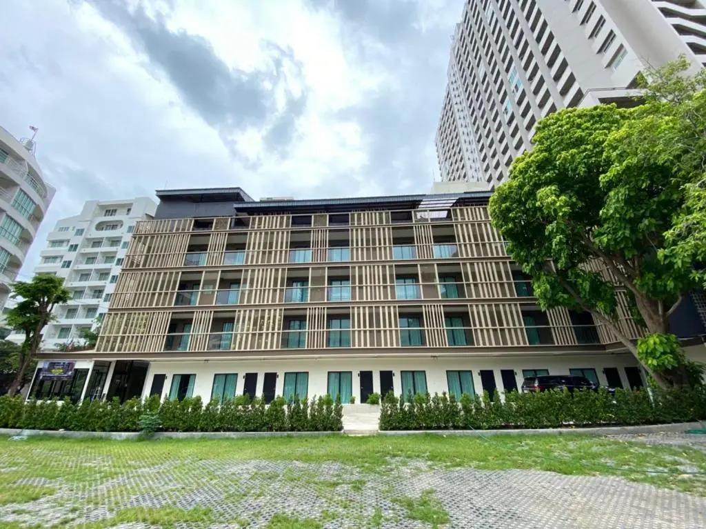 The Shade Residence 3*