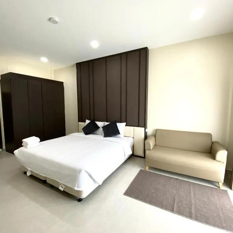 The Shade Residence 3*