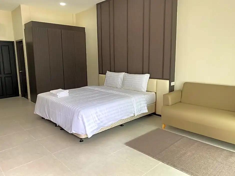 The Shade Residence 3*