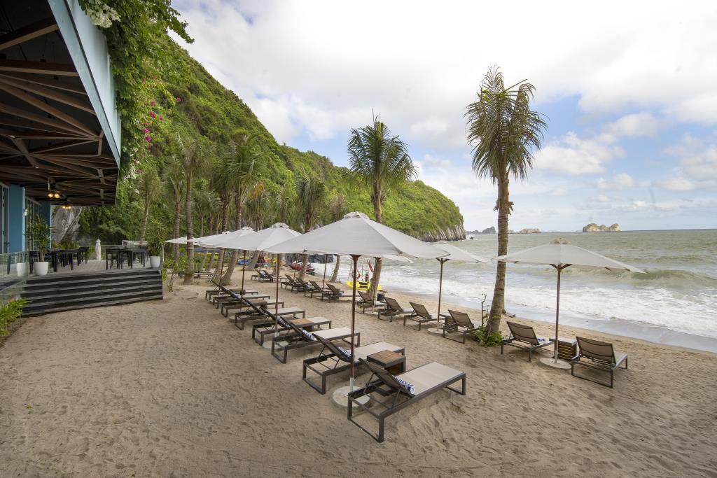 Wyndham Grand Flamingo Cat Ba Resort Hotel 5*