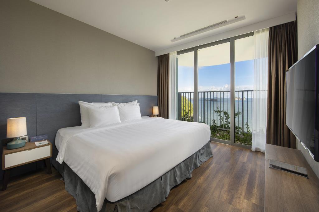 Wyndham Grand Flamingo Cat Ba Resort Hotel 5*
