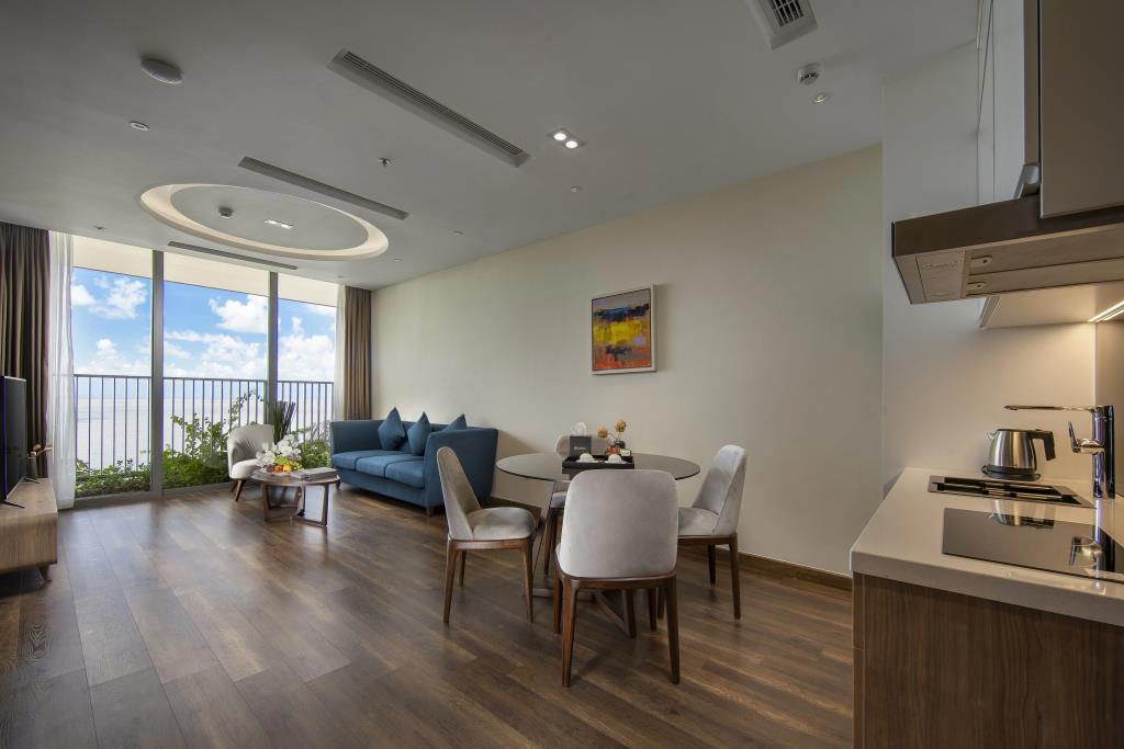 Wyndham Grand Flamingo Cat Ba Resort Hotel 5*