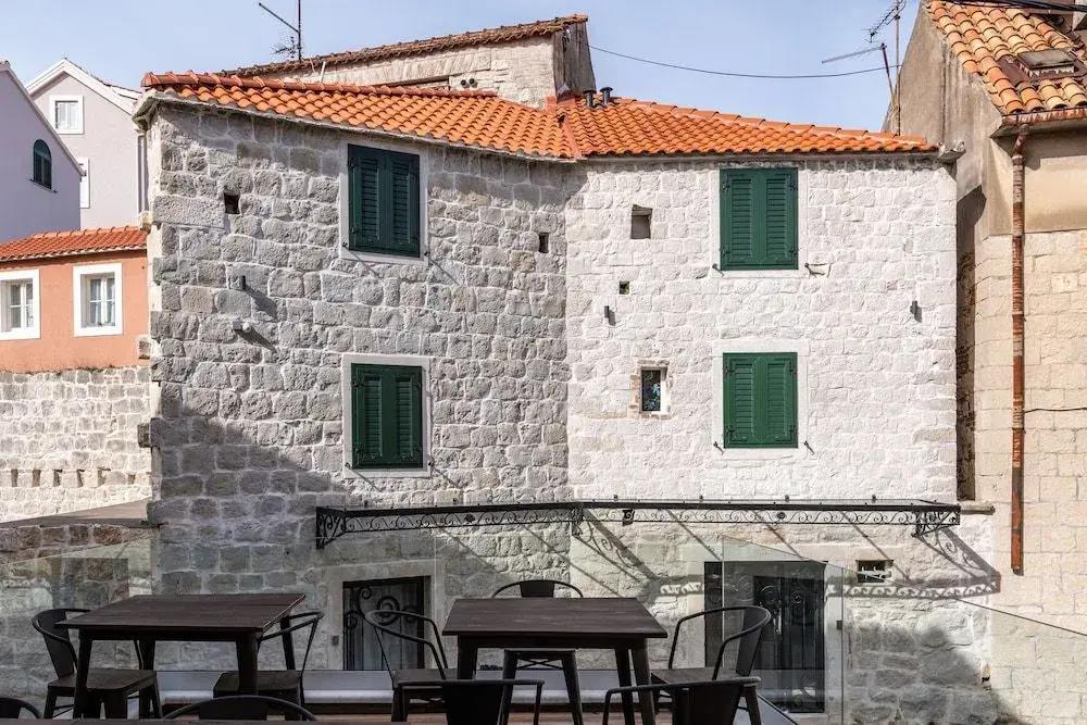 Historic Plaza Varos Split 4*