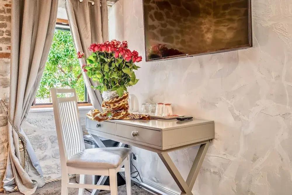Historic Plaza Varos Split 4*