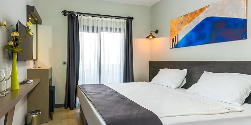 Lorem Hotel 0*