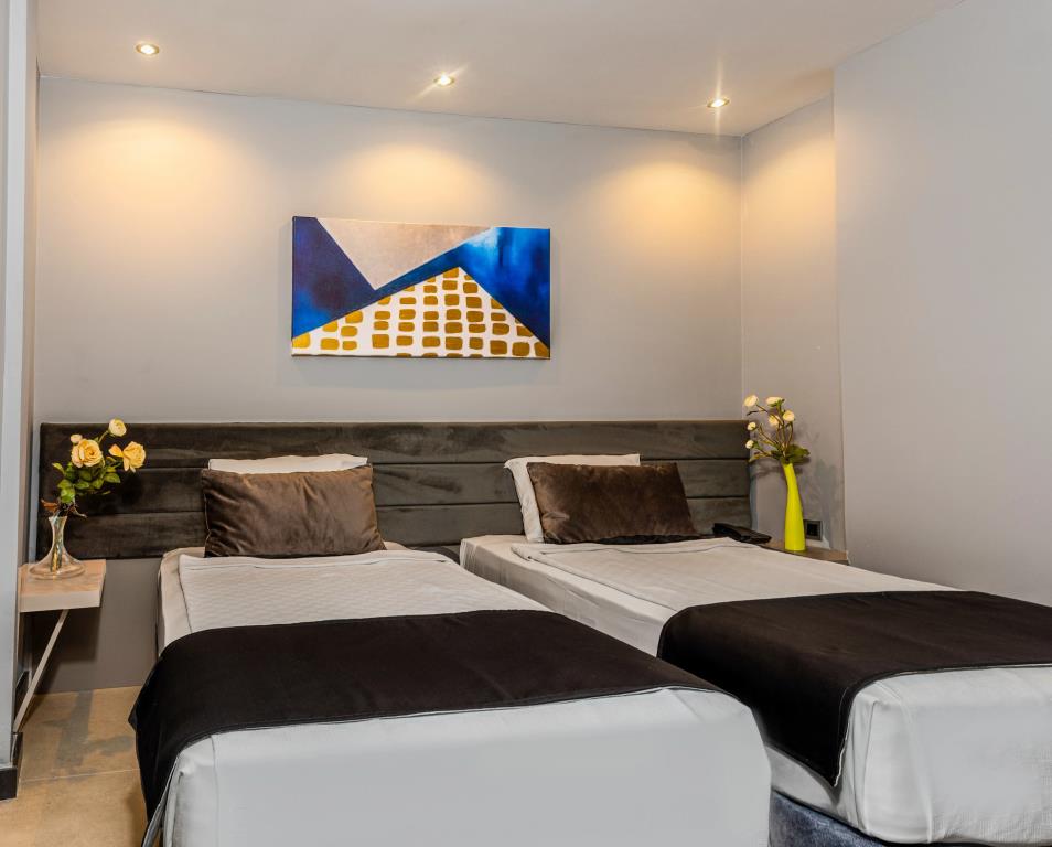 Lorem Hotel 0*