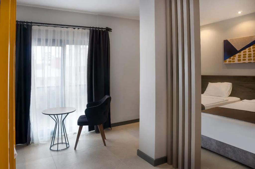 Lorem Hotel 0*
